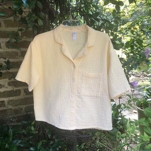 Stars Above- YELLOW TEXTURED COTTON  SHIRT BLOUSE TOP- Size- Small- EUC